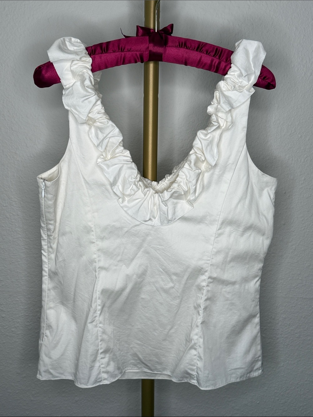 WHBM White Satin Cotton Ruffle Neck Sleeveless Blouse Princess Seam Sz 10